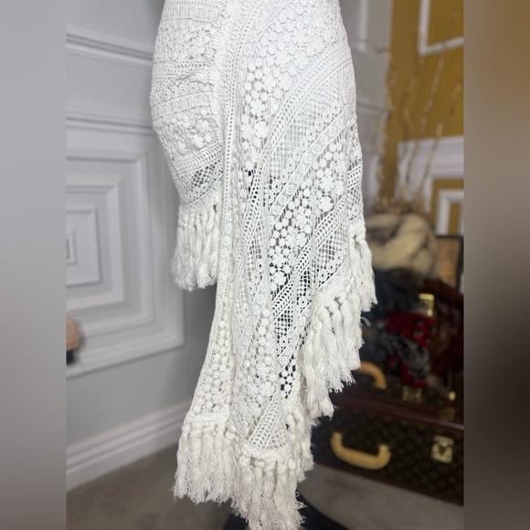 JUST BEE QUEEN
Bali Crochet Mini Skirt - Picture 9 of 17